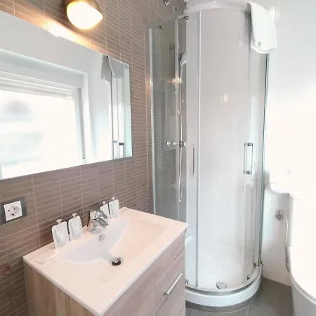 Salamanca Suites 2*