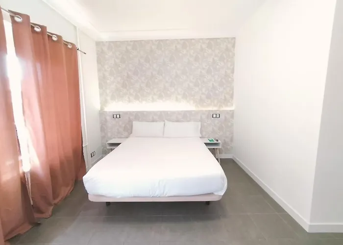 Gonzala By Gaiarooms Pensión 2*