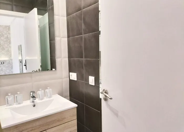 Gonzala By Gaiarooms Pensión 2*